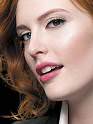 woman-airbrushed-face