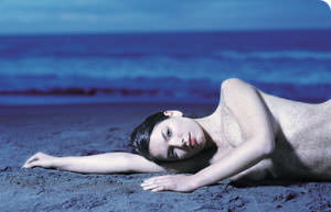 woman-lying-down