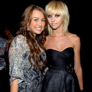 miley cyrus taylor momsen