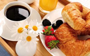 coffee croissant