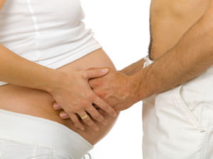 couple pregnant 2