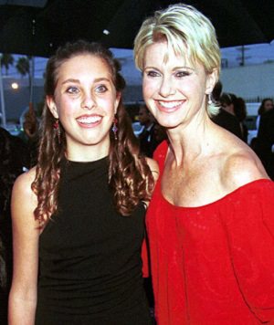 olivia newton john chloe lattanzi