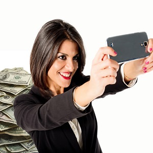 selfie with many money