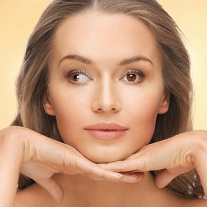 woman eyes