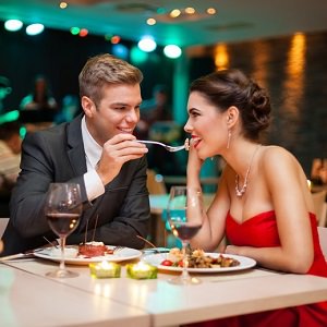couple-dinner-2